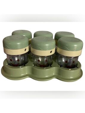 Baby Bullet Baby Food Storage Containers-Lot of 6 With Holder Screw Off Lids
